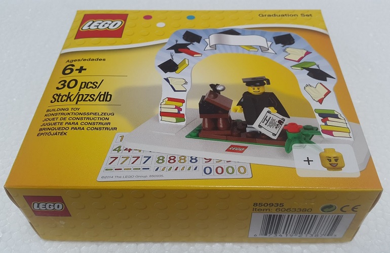 Hình ảnh Bộ lắp ráp Kỷ Niệm Ngày Tốt Nghiệp - LEGO 850935 (30 Chi Tiết)