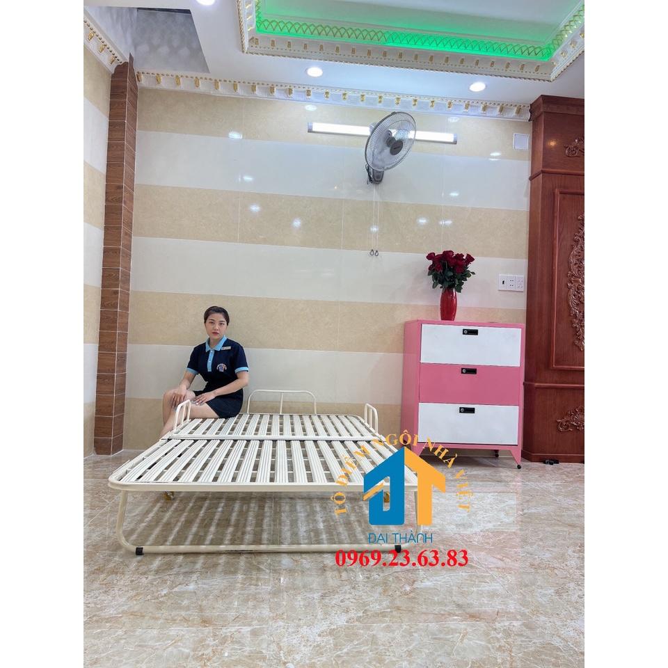 Giường sắt xếp di động