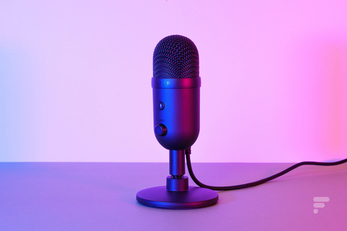 Thiết bị thu âm Razer Seiren V2 X-USB Microphone for Streamers_Hàng chính hãng