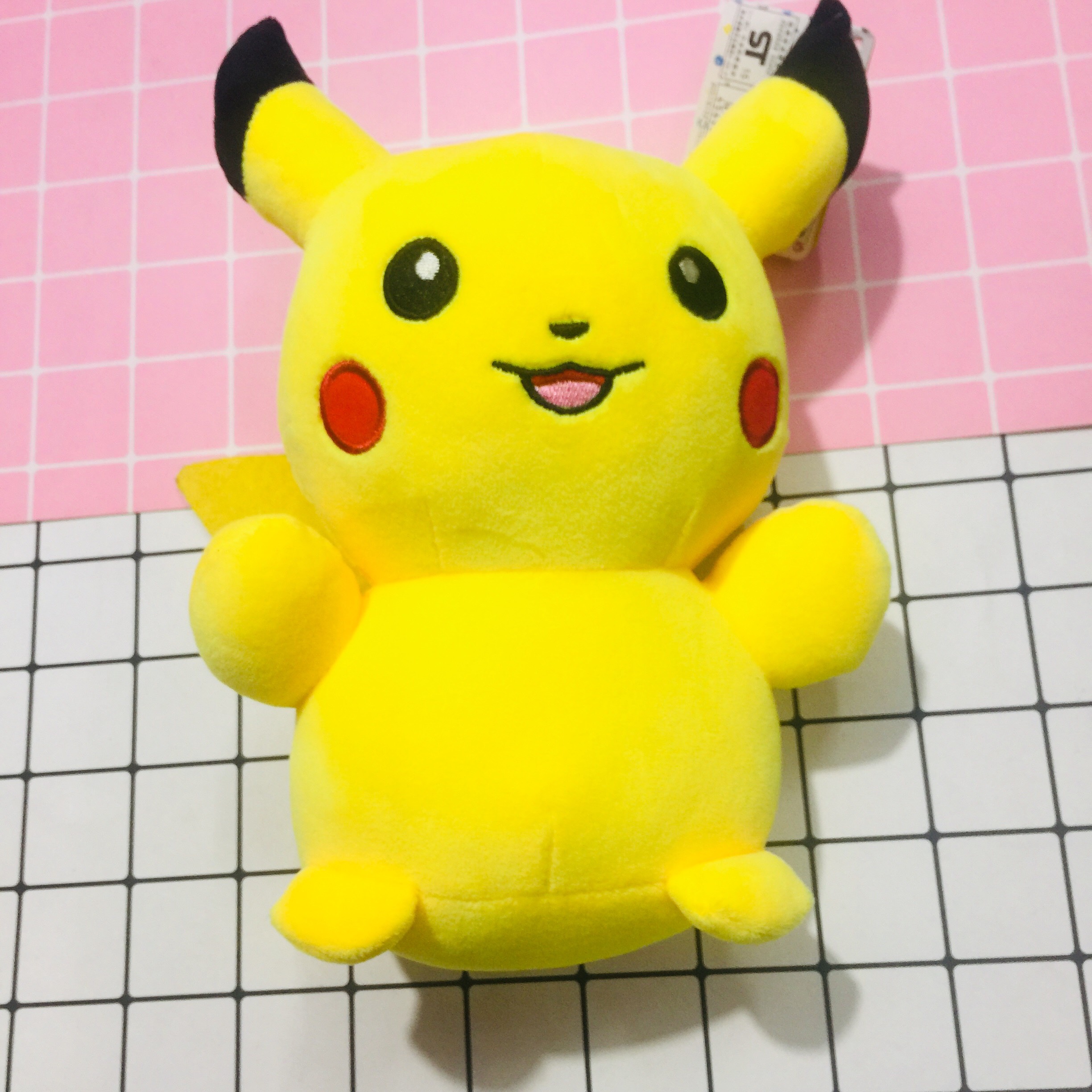 Gấu bông Pikachu nhiều mẫu khác nhau ngẫu nhiên