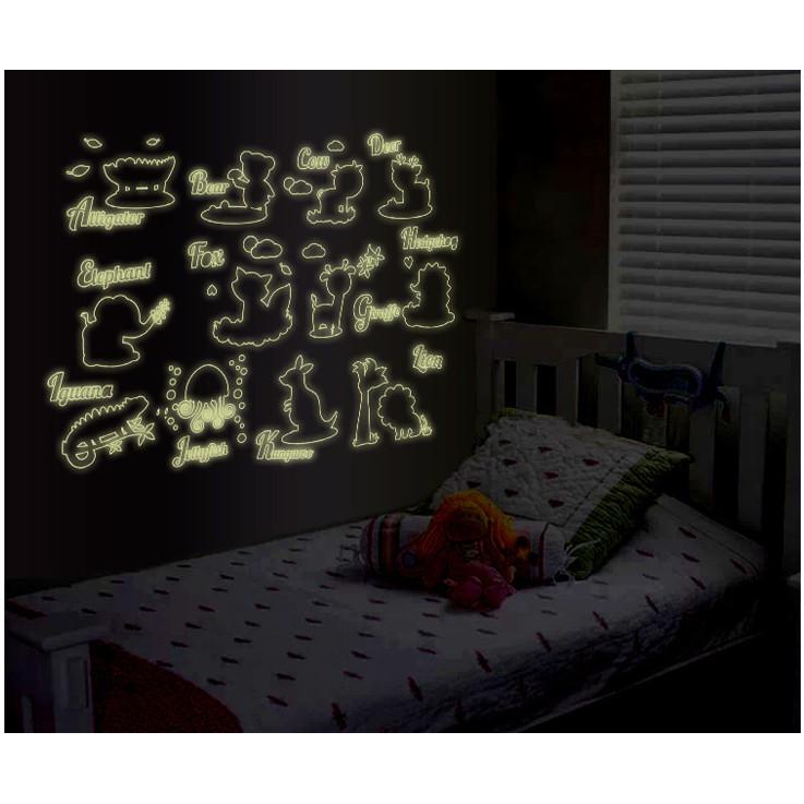 Decal trang trí dạ quang thú tiếng anh
