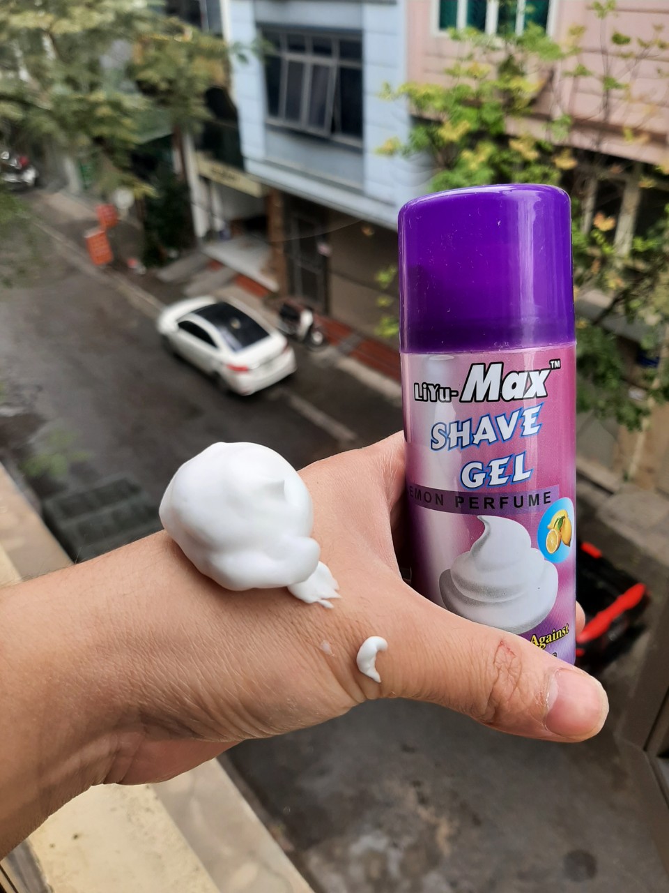 Bọt cạo râu Max Shaving Foam 110ml dưỡng da mềm mịn
