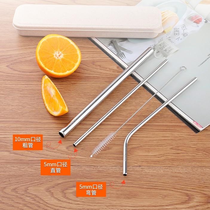 Bộ 4 Món Ống Hút Và Bàn Chải Có Hộp H274