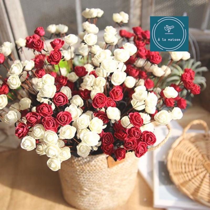 Nhánh hoa hồng 15 bông nhí cao 50cm dùng trong decor trang trí theo phong cách vintage