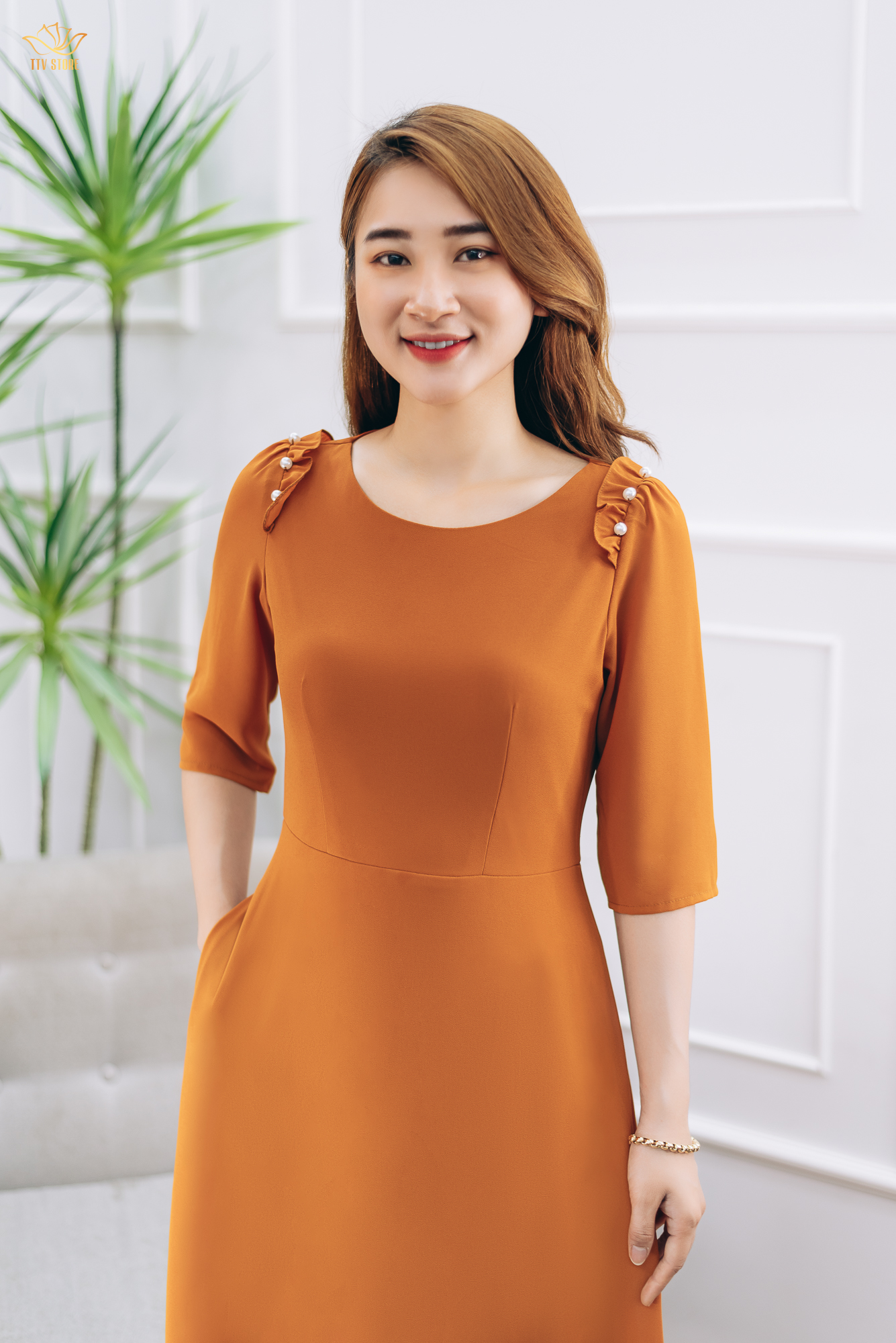 Đầm form A thiết kế trung niên dáng dài Cổ tròn tay lỡ kết ngọc màu Cam gạch TTV STORE TTV1402