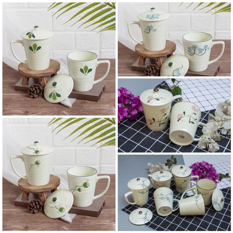 Cốc sứ có quai có nắp dung tích 350ml Men kem Gốm Sứ Bát tràng cao cấp.