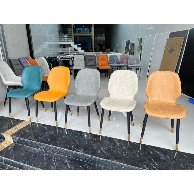 Bộ bàn ăn nhập khẩu thông minh