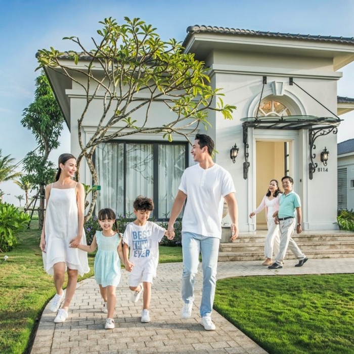 [Siêu Hời] Gói 4N3Đ Vinpearl Villa Dành Cho 4 Người Lớn, 4 Trẻ Em, Gồm 9 Bữa Buffet, Vui Chơi Vinwonders Safari, Áp Dụng Toàn Quốc