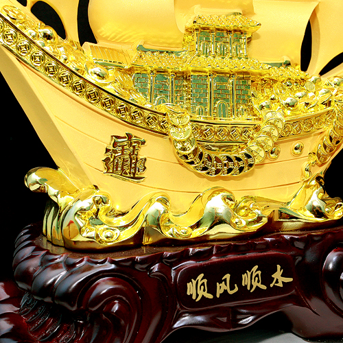 Thuyền buồm phong thủy thuận buồm xuôi gió