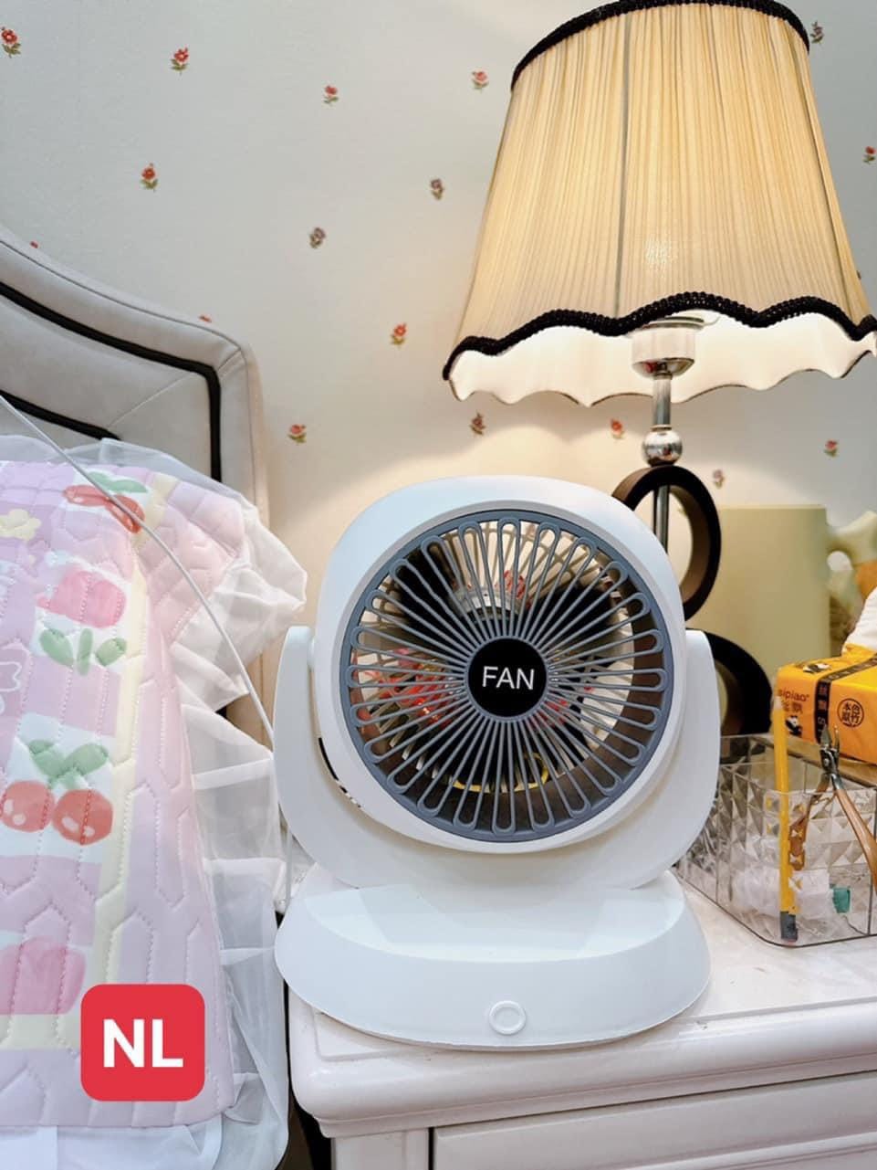 Quạt Mini Để Bàn Tích Điện Thiết Kế Đẹp Mắt Bền Bỉ Sang Trọng - Hàng Nhập Khẩu