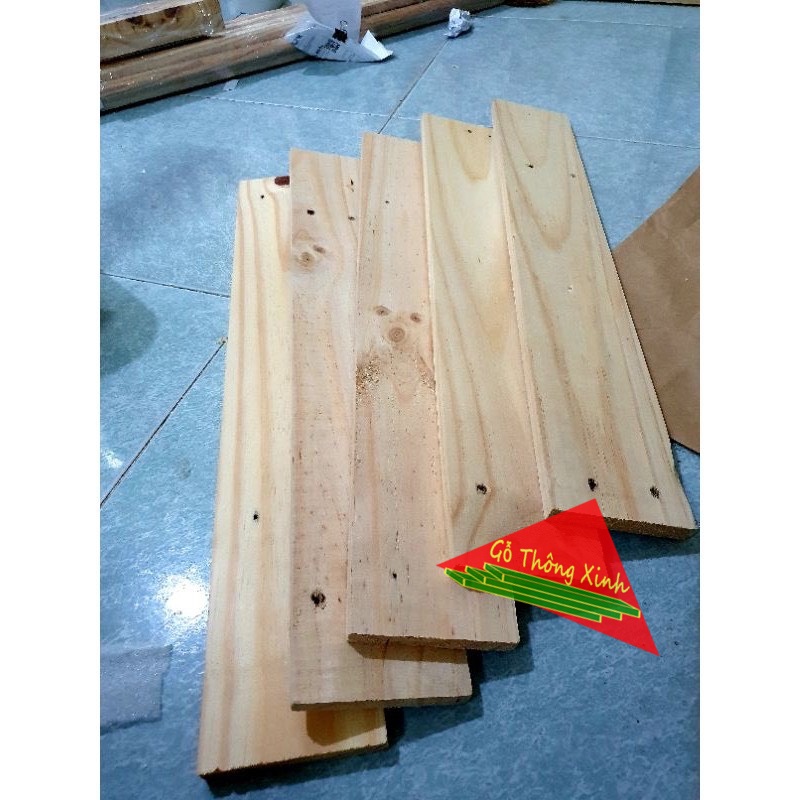 Bó 5 thanh gỗ thông pallet dài 50cm, rộng 9.2cm, dày 1.4cm bào láng 4 mặt đẹp phù hợp làm trang trí, làm kệ tủ