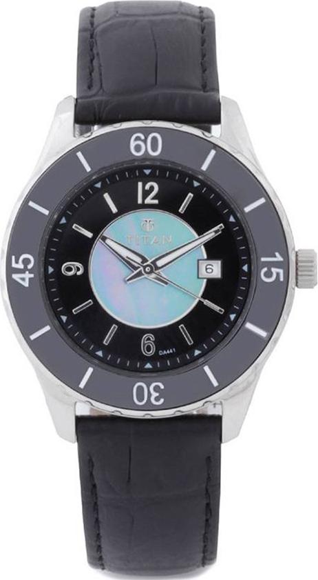 Đồng hồ nữ Titan 9843KL01