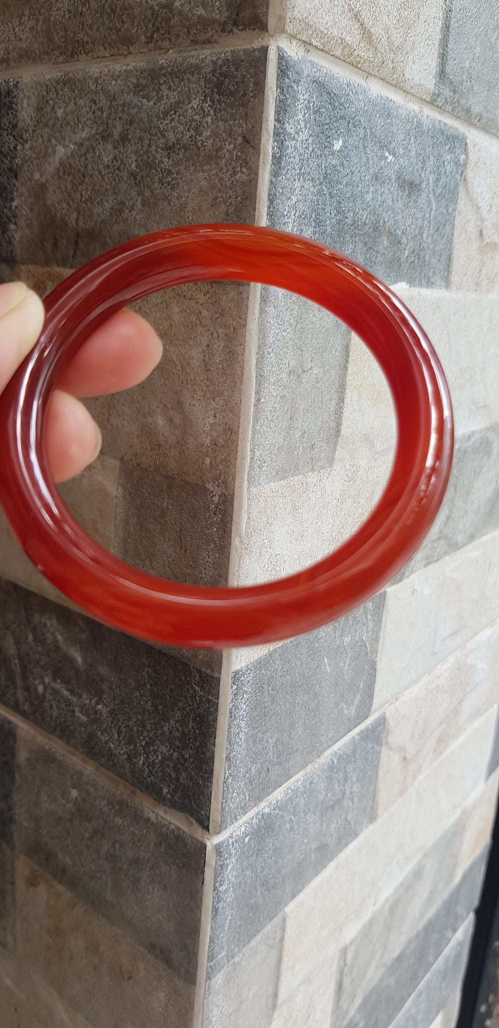 Vòng tay nữ đá mã não đỏ tươi vân đẹp mới Vòng Ni 55mm x cọng 9mm Nữ mệnh hỏa mệnh thổ 53kg - 62kg đeo ạ