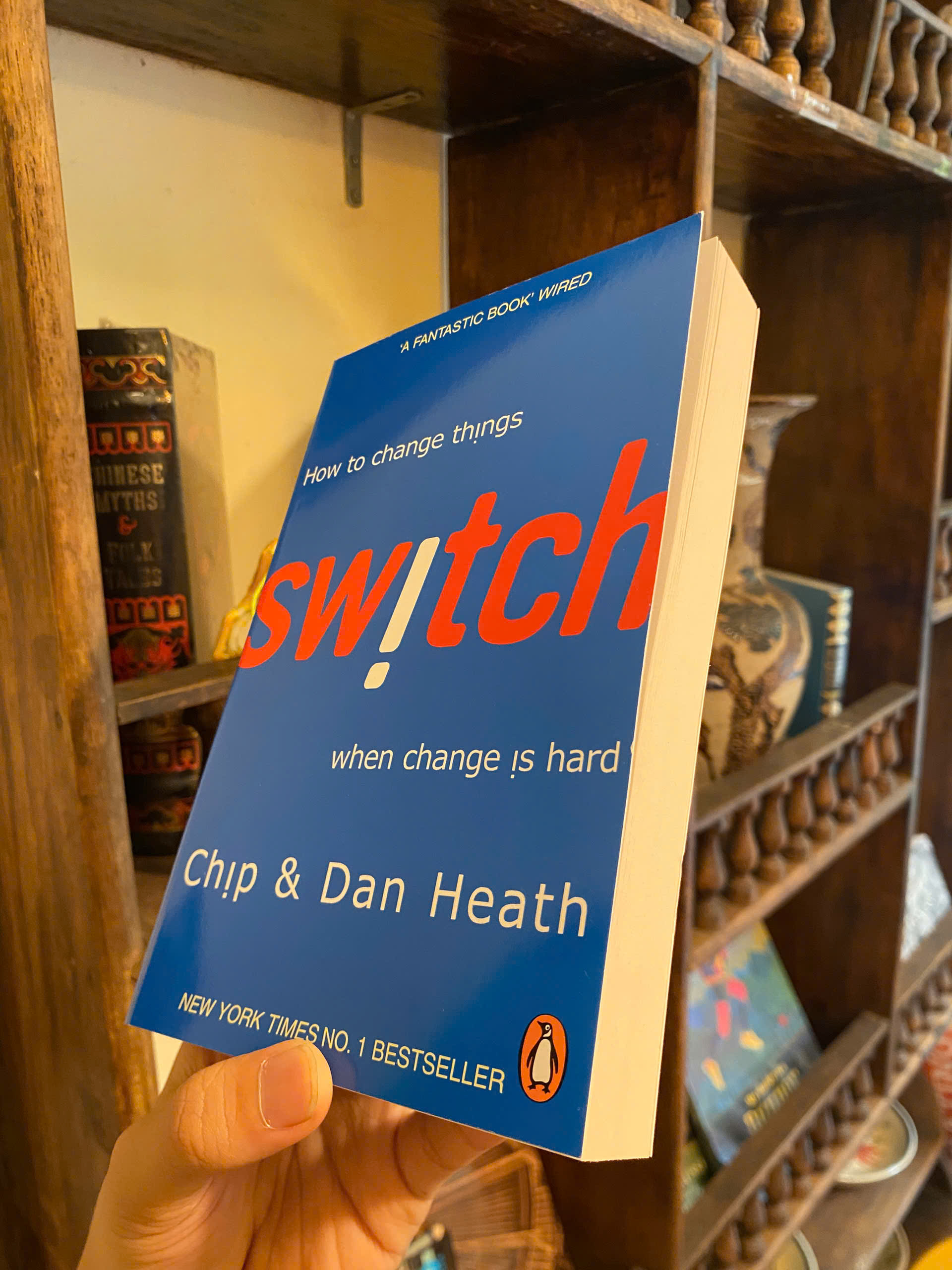 Sách - Switch: How to Change Things When Change Is Hard by Chip Heath &amp; Dan Heath | Business Book