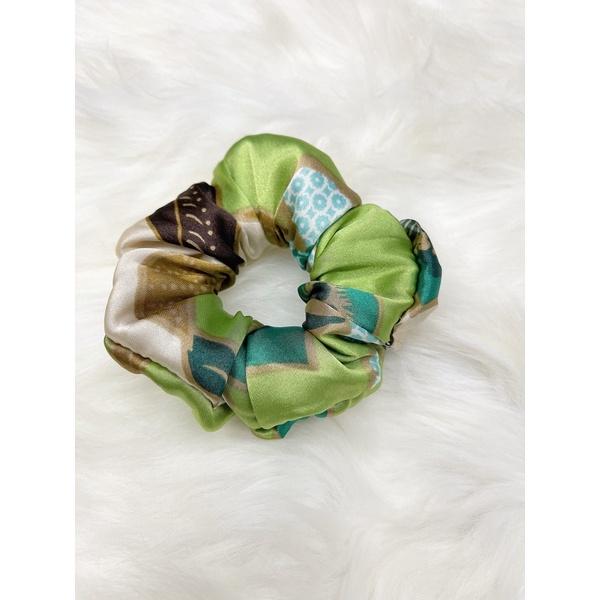 DÂY BUỘC TÓC SRUNCHIES VẢI PHI BÓNG HANDMADE