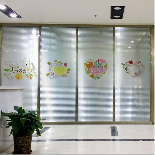Decal dán kính cao cấp - Chữ LOVE hoa văn