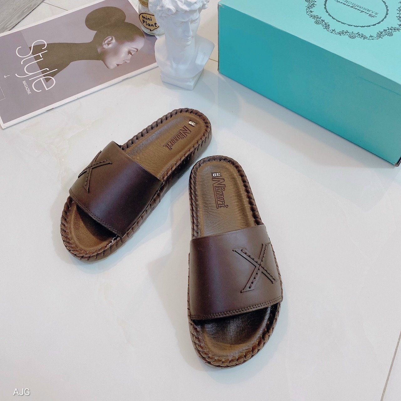 Dép nam quai ngang da bò