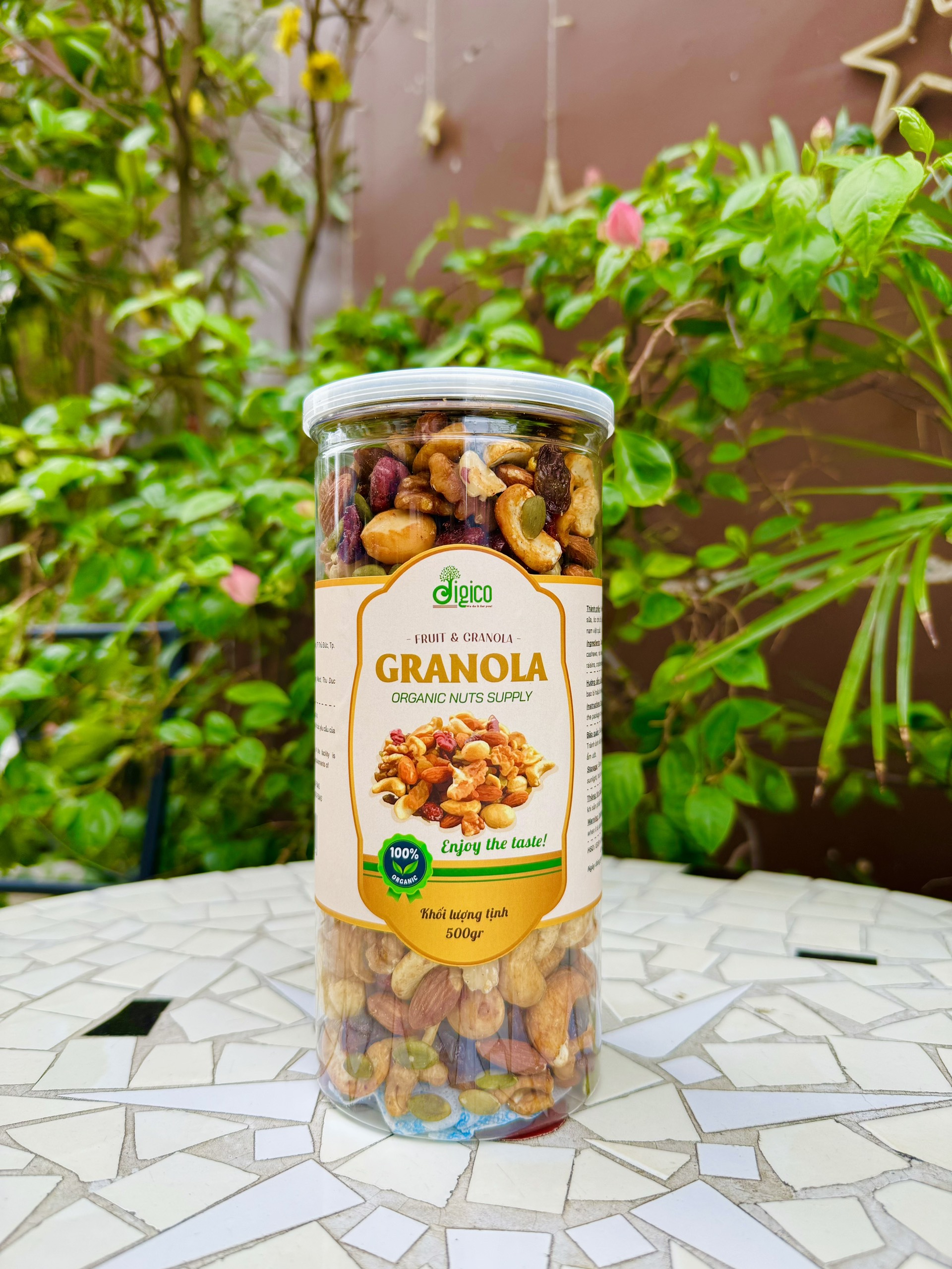 Ngũ cốc hạt granola VIP cùng trái cây sấy, không yến mạch hộp 500gr