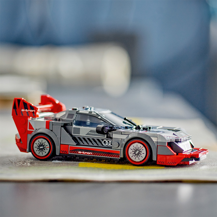 Đồ Chơi Lắp Ráp Siêu Xe Thể Thao Audi S1 E-Tron Quattro LEGO SPEED CHAMPIONS 76921 (274 chi tiết)