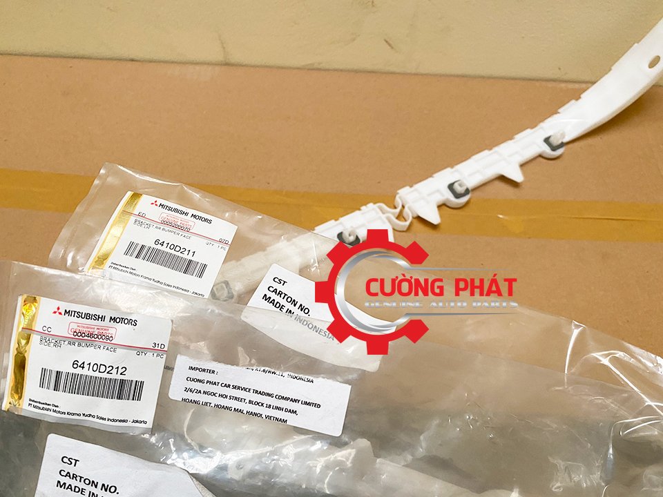 Giá cài cản sau Mitsubishi Xpander, Xpander Cross mã bên lái 6410D211