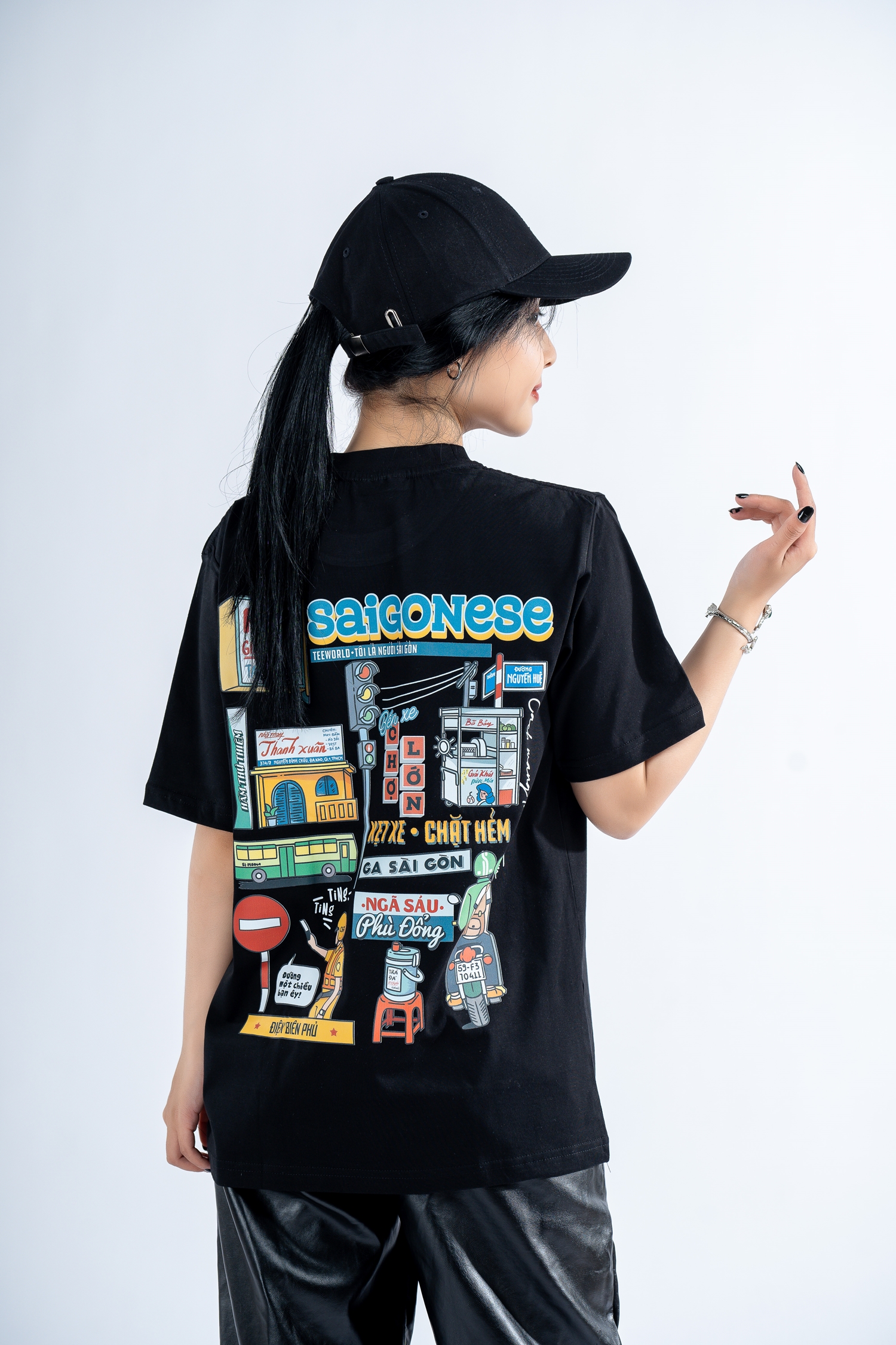 Áo thun Teeworld Saigon Traffic T-shirt Trắng Đen Form Rộng Unisex Nam Nữ