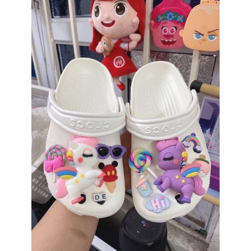 Giầy dép sandal có quai hậu cô gái và pony