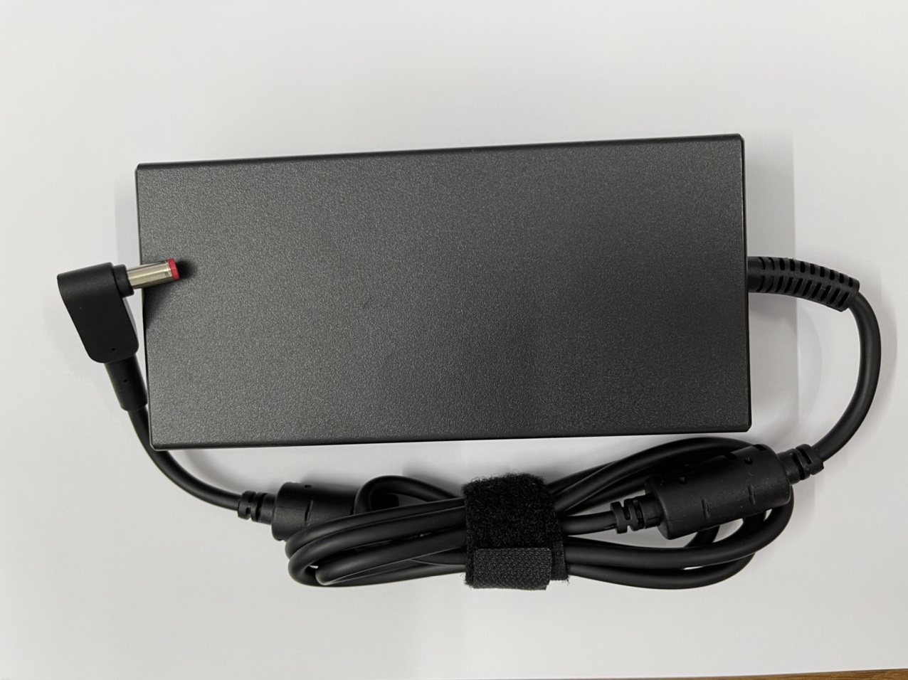 Sạc dành cho (AC Adapter for) Laptop Acer Predator Triton 300 SE PT316-51S-7397 Triton 500 SE A17-230P1A PT315 PT315-52 PT515 PT515-52 230W hàng nhập khẩu