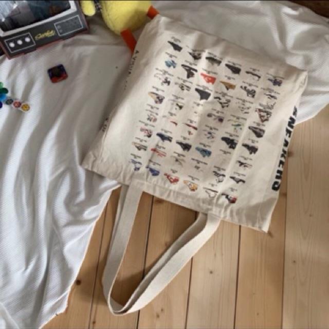 Túi tote Sneakers and Cameras