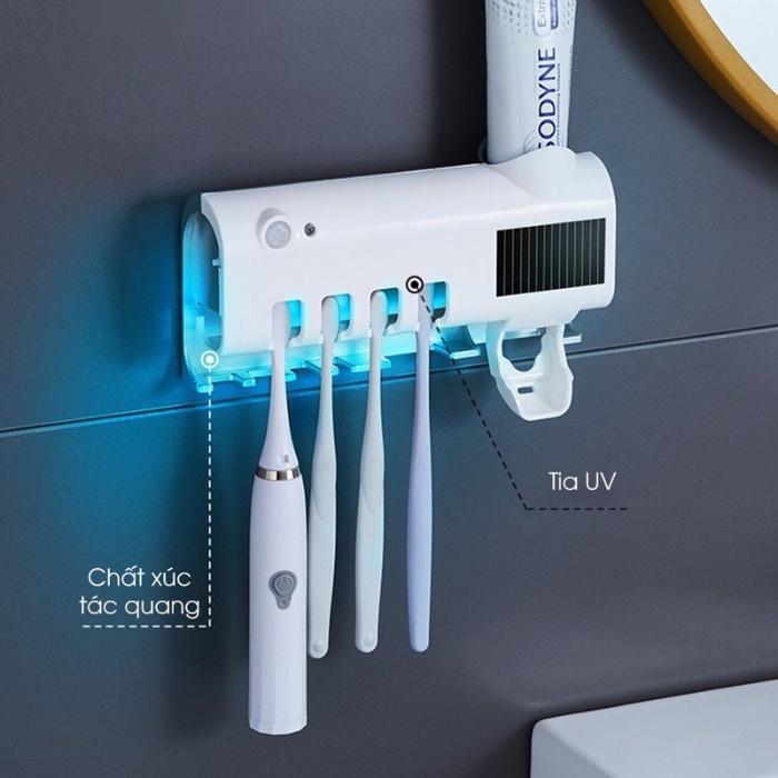 Giá Treo Bàn Chải Đánh Răng Khử Khuẩn | Kệ Để Bàn Chải Đánh Răng & Bộ Nhả Kem Đánh Răng Tự Động Gắn Tường-GD415