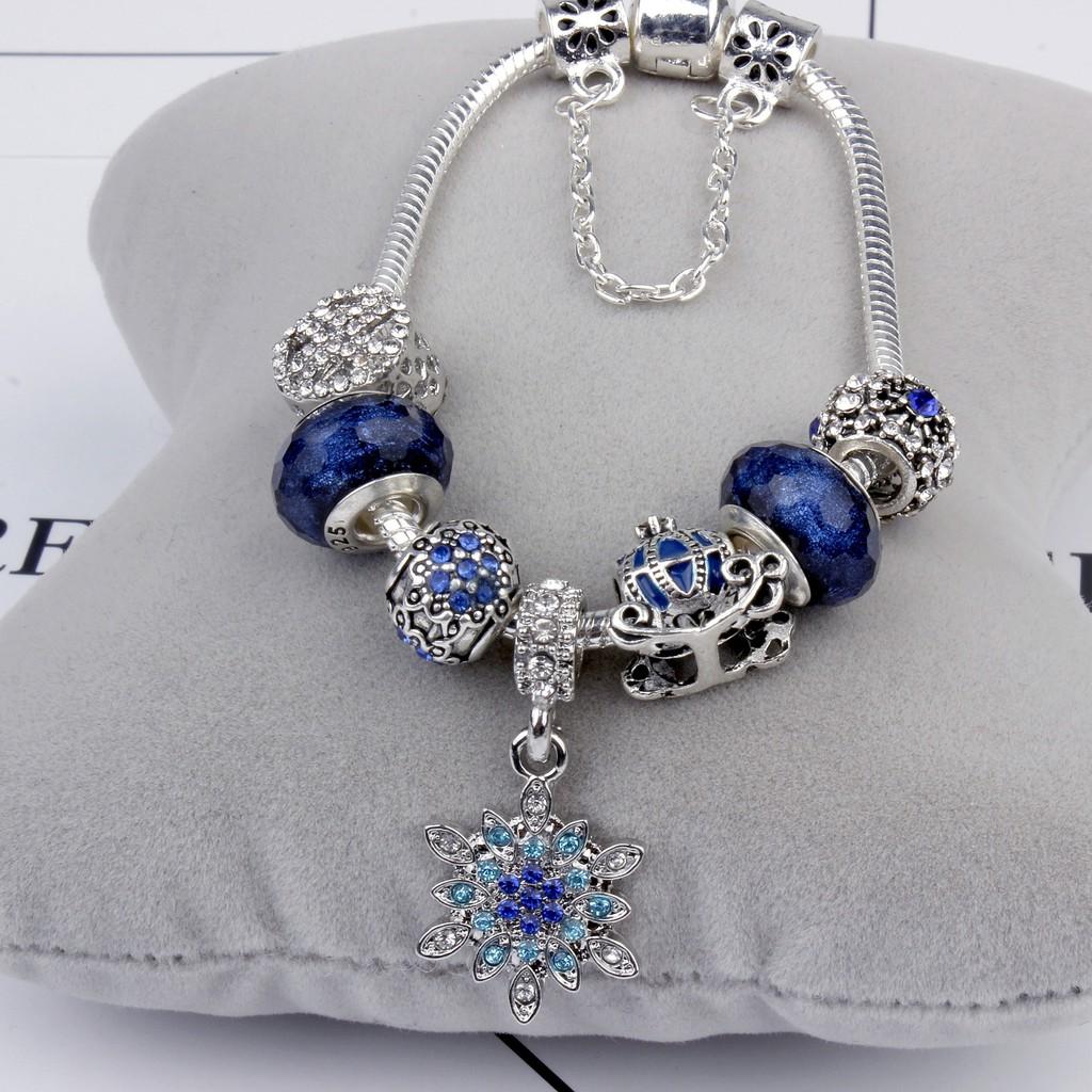 Vòng tay charm hoa tuyết xanh