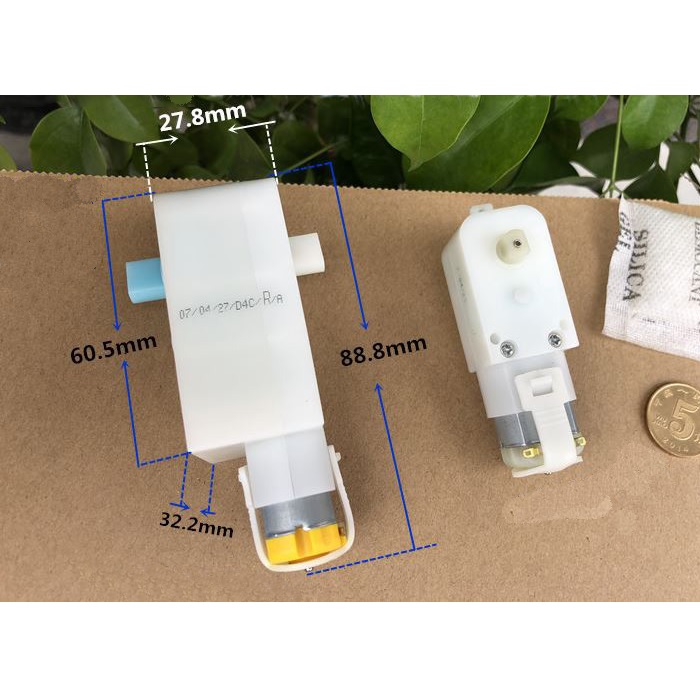 Động cơ giảm tốc gồm động cơ 130 và bánh răng