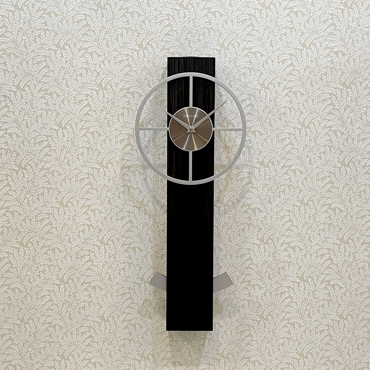 Đồng hồ Rhythm CMJ598UR02- Kt 23.5 x 58.0 x 8.5cm, 1.31kg. Vỏ gỗ, dùng PIN.