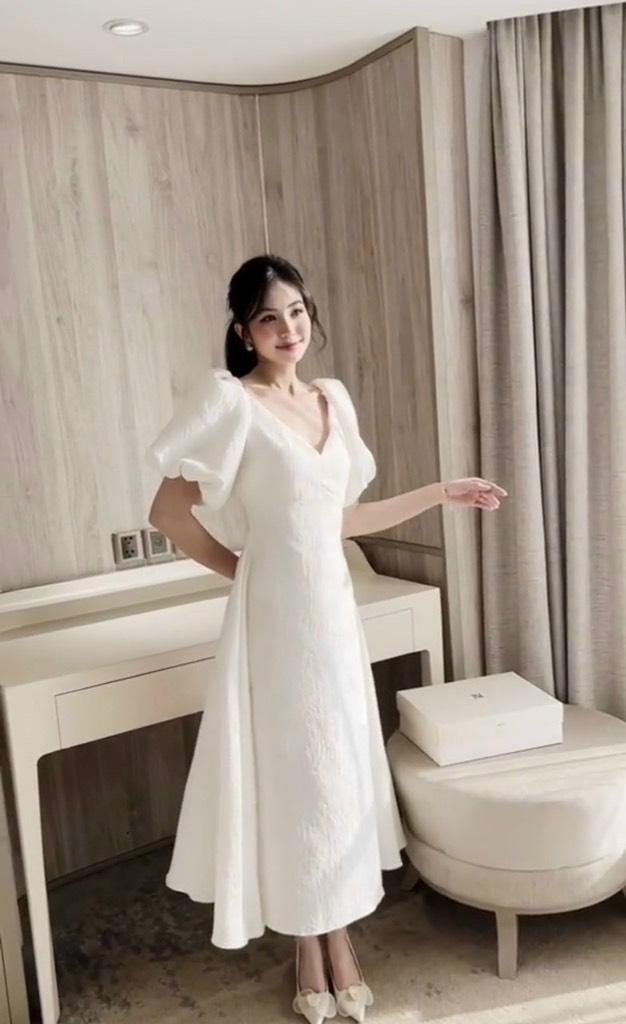 ĐẦM XÒE GẤM HOA CỔ V TAY PHỒNG 14438