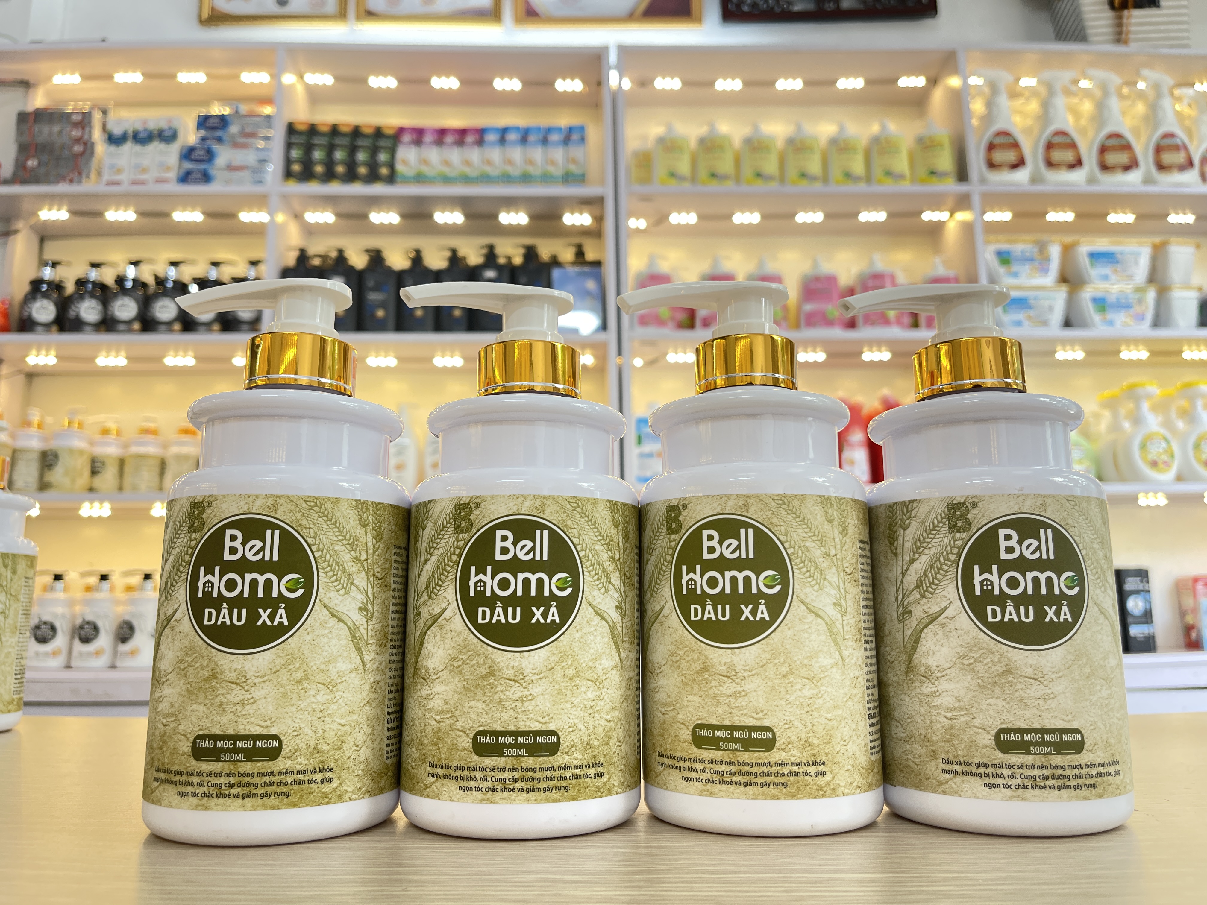 Dầu Xả Công Nghệ Sinh Học Bell Home Thảo Dược Ngủ Ngon 500ML