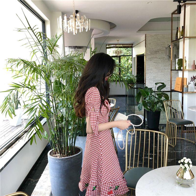 CHENGRUI Trang phục mùa hè 2021 Pháp Vintage ngọt ngào mối tình đầu siêu cổ tích Plattern váy sen phong cách phương Tây thắt lưng váy