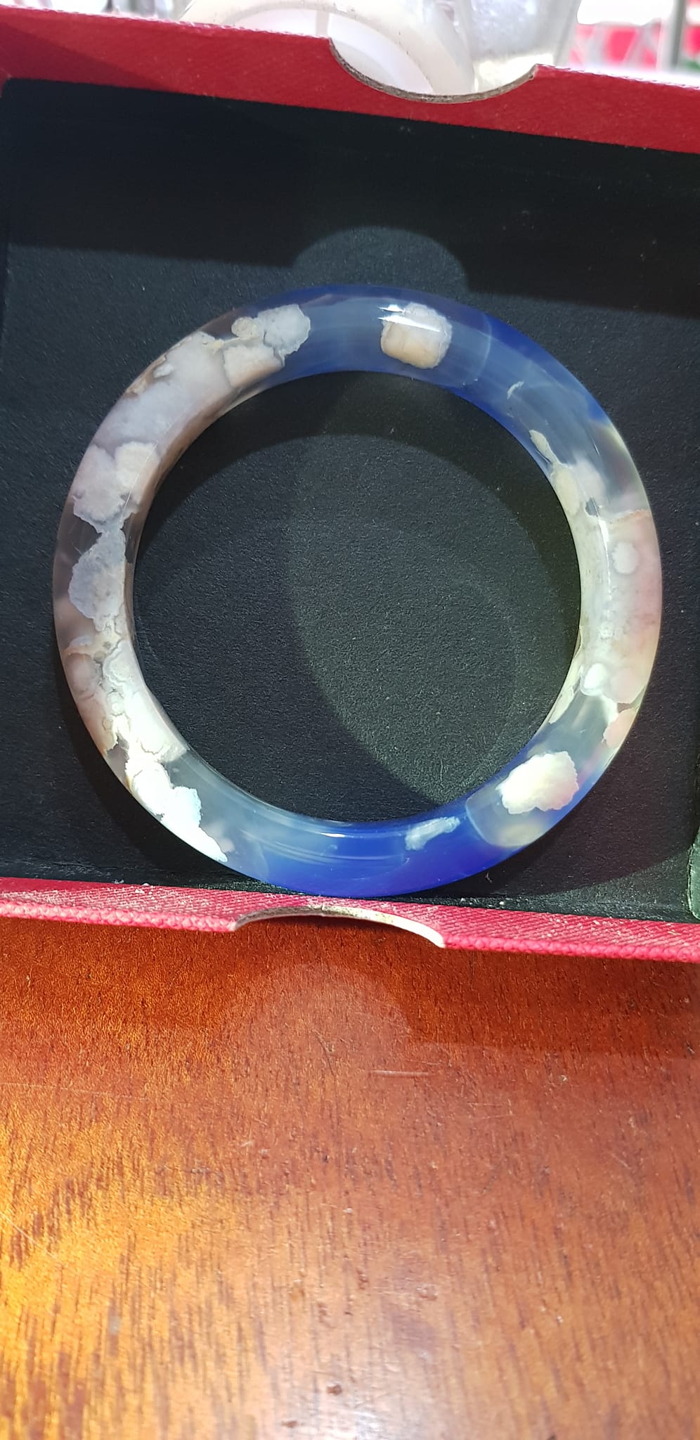 Vòng tay Nữ Bản Hẹ Đá Mã Não Xanh Dương Đậm Bông Bông đều 2 bên vòng quá đẹp Vòng tay Ni 49mm x Cao 11mm x dầy 8mm Nữ mệnh Thủy mệnh mộc 35kg - 48kg đeo ạ