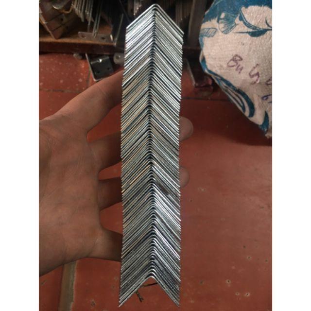 KE GÓC BẢN TO 4 LỖ
