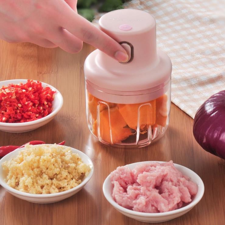Máy xay tỏi ớt cầm tay màu hồng, máy xay mini đa năng sạc pin tiện lợi
