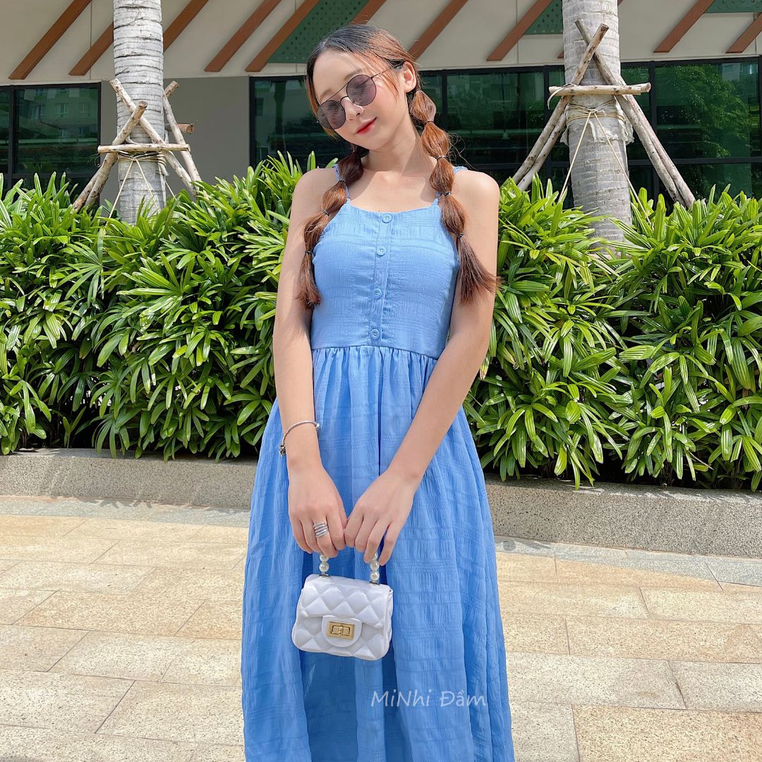 Đầm 2 dây màu xanh dương dáng xòe, Đầm maxi 2 dây dài đi biển Cao Cấp đính nút ngực, nữ tính quyến rũ MiNhi