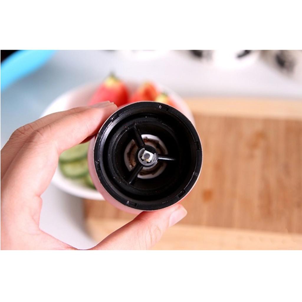 Lọ Xay Tiêu Cầm Tay Nhỏ Gọn - Giao Hàng Toàn Quốc