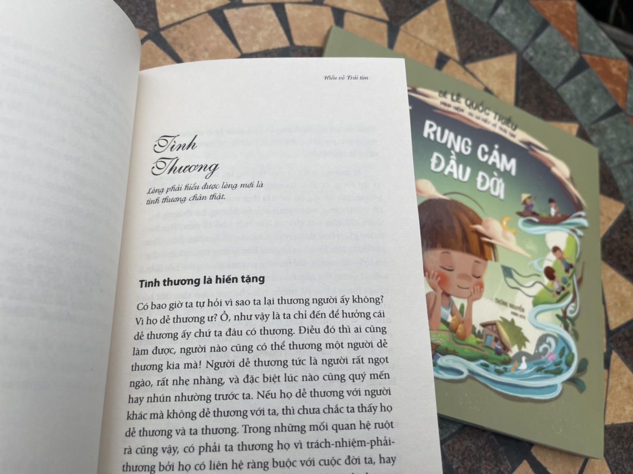 HIỂU VỀ TRÁI TIM và RUNG CẢM ĐẦU ĐỜI