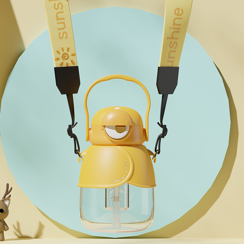 Bình nước Minion 1000ml Màu Vàng Dễ Thương Giành Cho Bé Đi Học