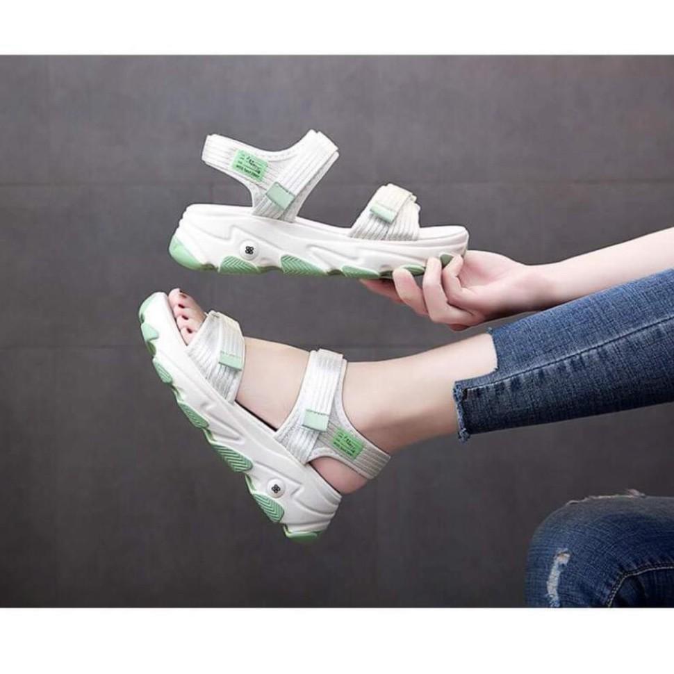 Giày Sandals nữ, Sandal Nữ Sandal Đế Xuồng Học Sinh Cao 3Cm Hàng Công Ty Siêu Đẹp Êm Và Nhẹ Hai Màu Đen Trắng F