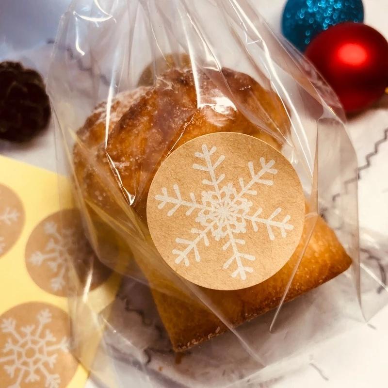 Cuộn 500 Miếng Dán Trang Trí Giáng Sinh