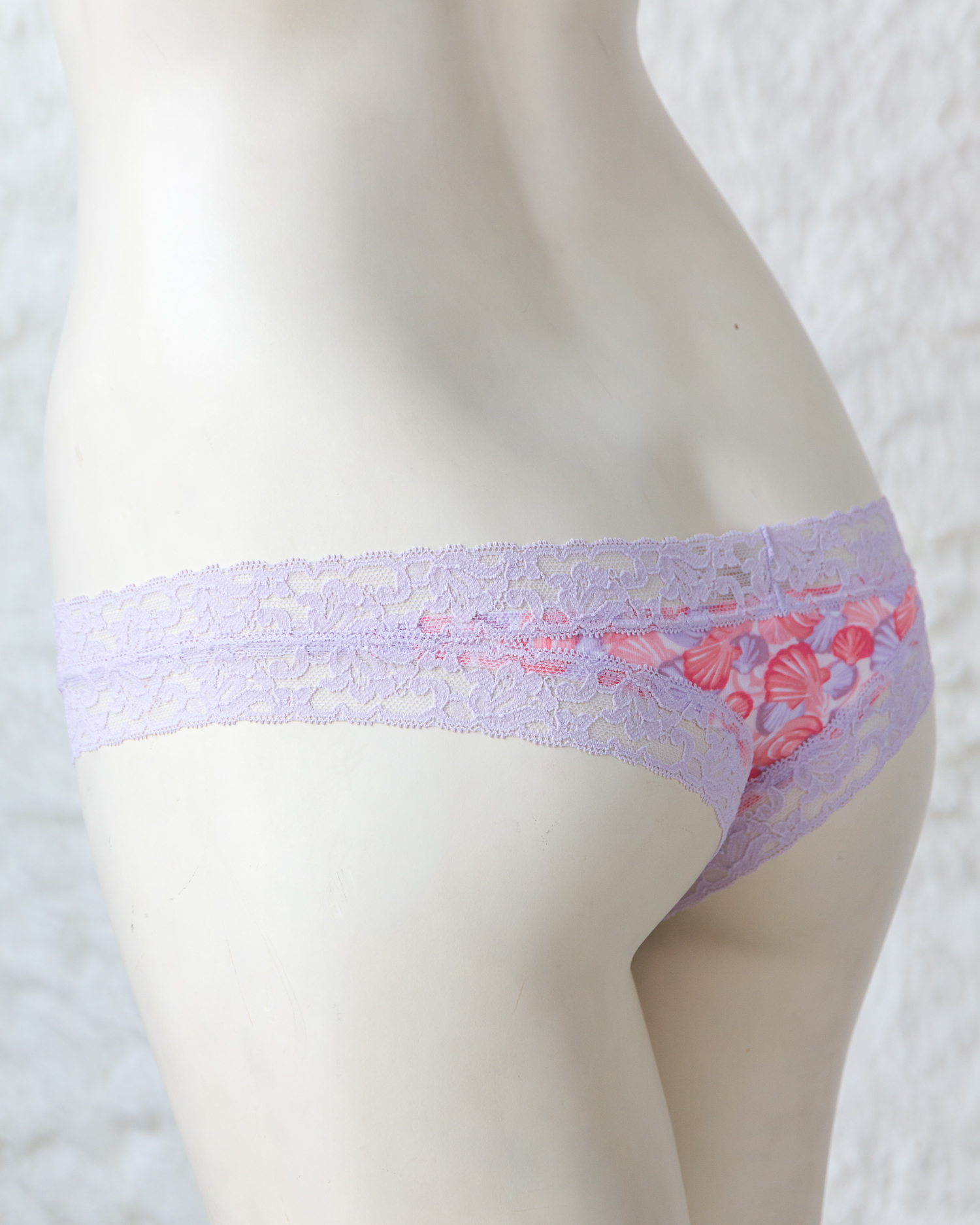 Quần lót nữ lọt khe cotton viền ren lưng thấp