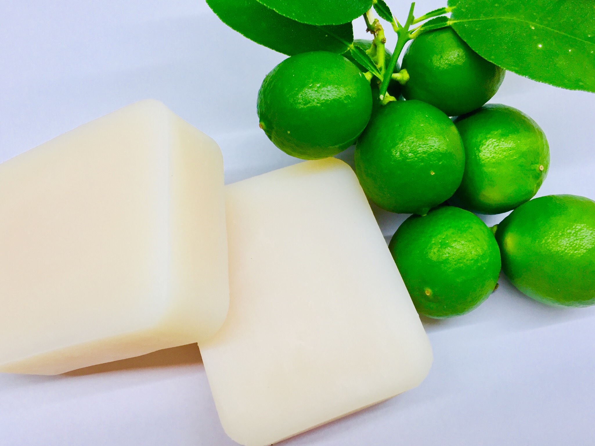 Xà bông tinh dầu Glycerin Leviter Soap Tinh Dầu Sả Chanh & Gừng Phương Pháp Cold Process Soap