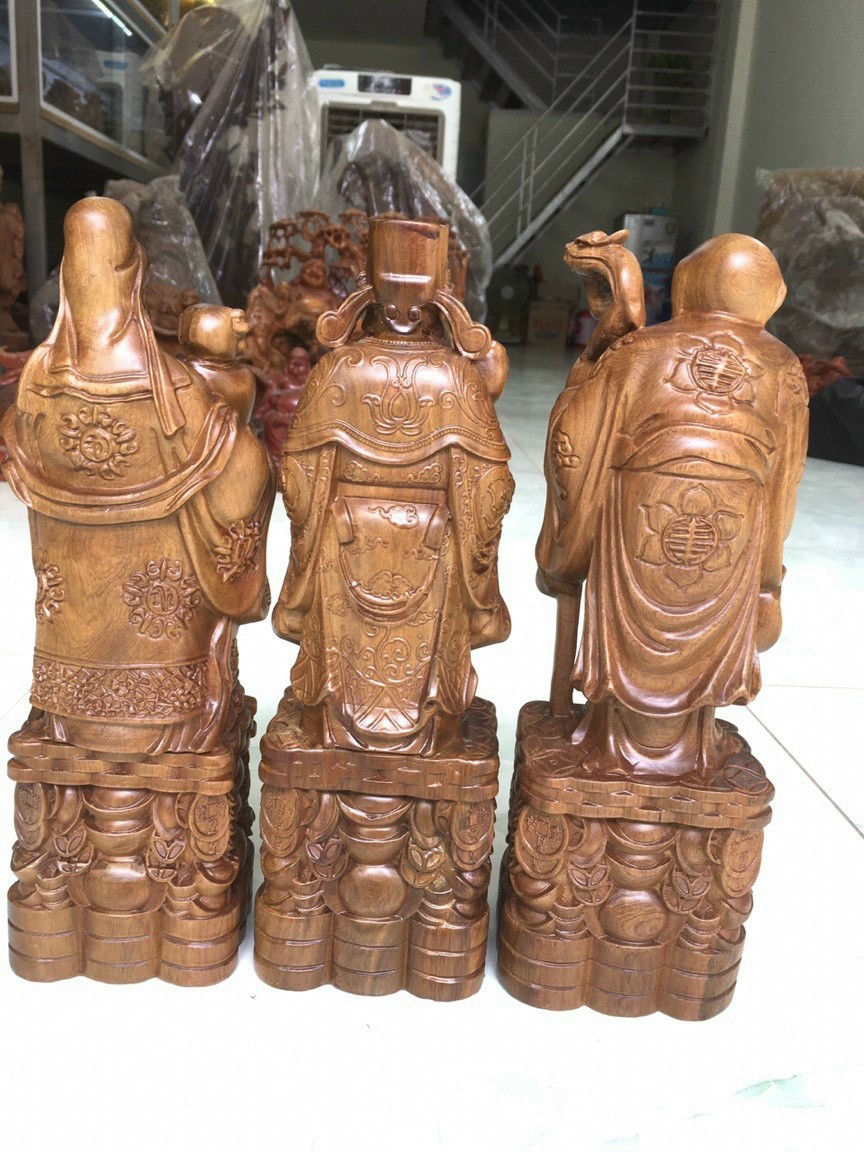 Bộ tam đa phúc lộc thọ dáng gù bằng gỗ bách xanh thơm nức kt cao 30×10×8cm