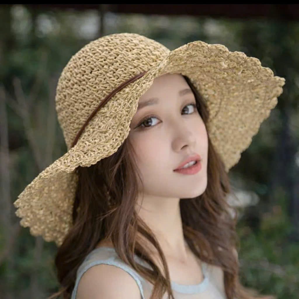 Mũ cói rộng vành chống nắng nữ gấp gọn– Nón đi biển che nắng chống tia UV, form đẹp, thời trang Hàn Quốc  Chất liệu: Cói – nhẹ, thoáng khí  Kiểu dáng: Vành rộng chống nắng, form mềm mại  Phong cách: Hàn Quốc – thanh lịch, nữ tính