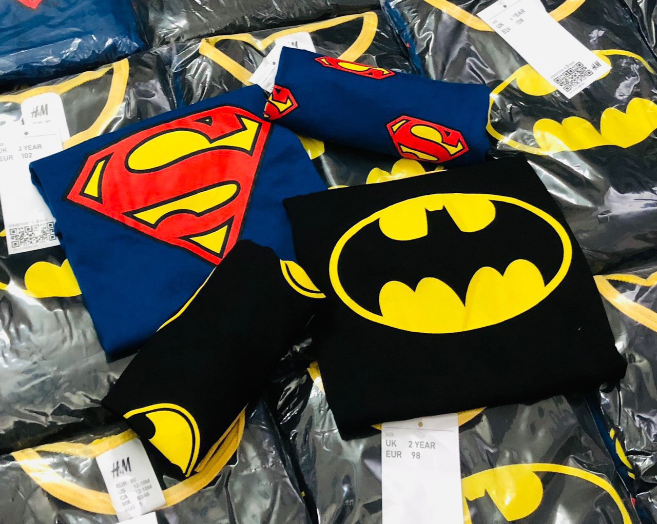 SET 2 BỘ THUN CỘC TAY COTTON  BÉ TRAI XUẤT DƯ HÌNH BATMAN VÀ SIÊU NHÂN XANH CHẤT SIÊU MÁ