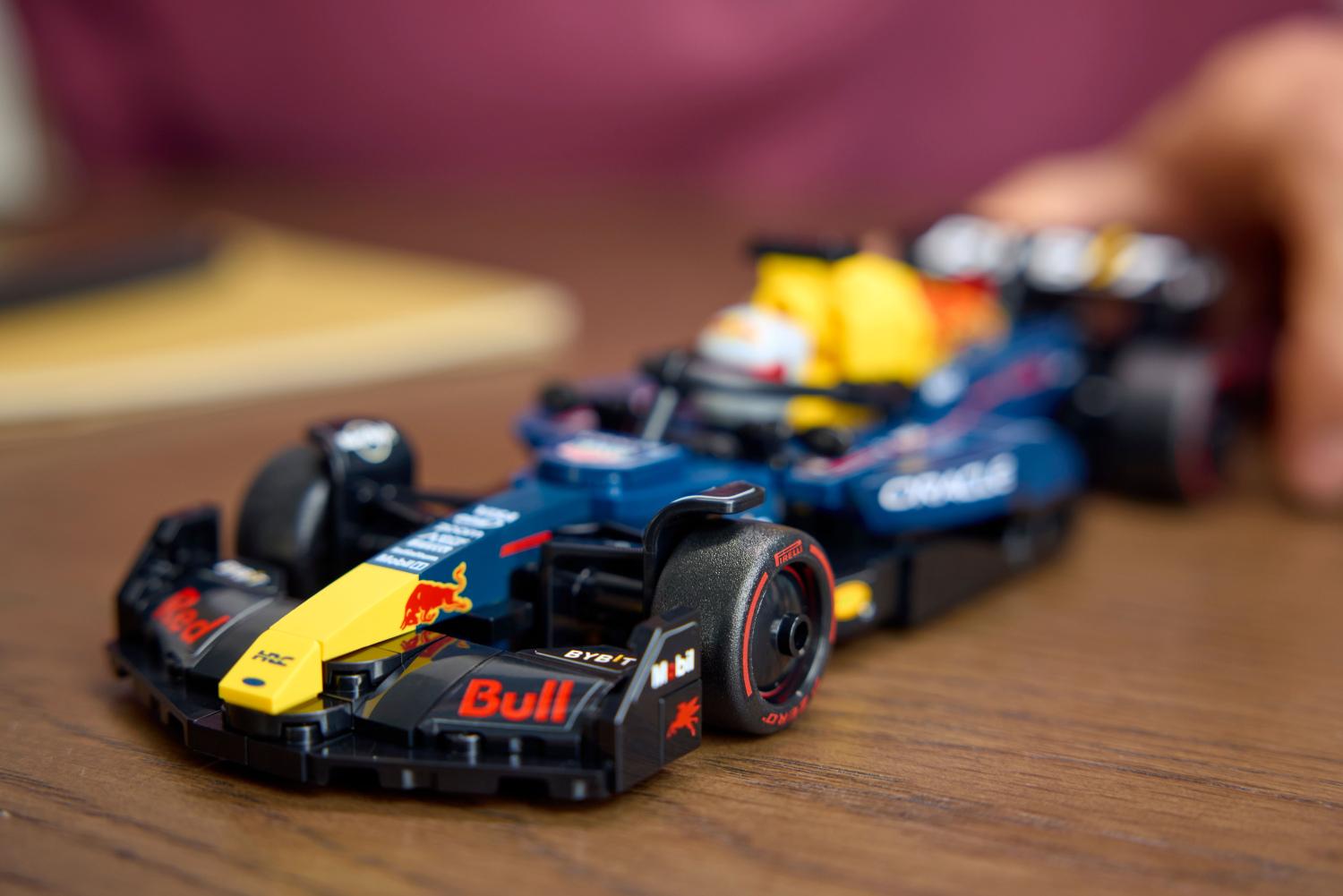 Đồ Chơi Lắp Ráp Xe Đua Oracle Red Bull Racing RB20 F1 - Lego Speed Champions 77243 (251 Mảnh Ghép)